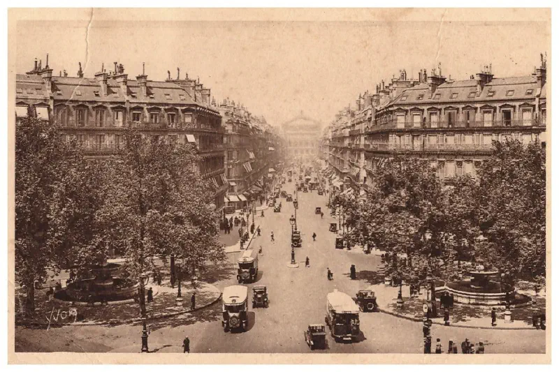 Paris - Avenue de l'Opéra Vers 1935