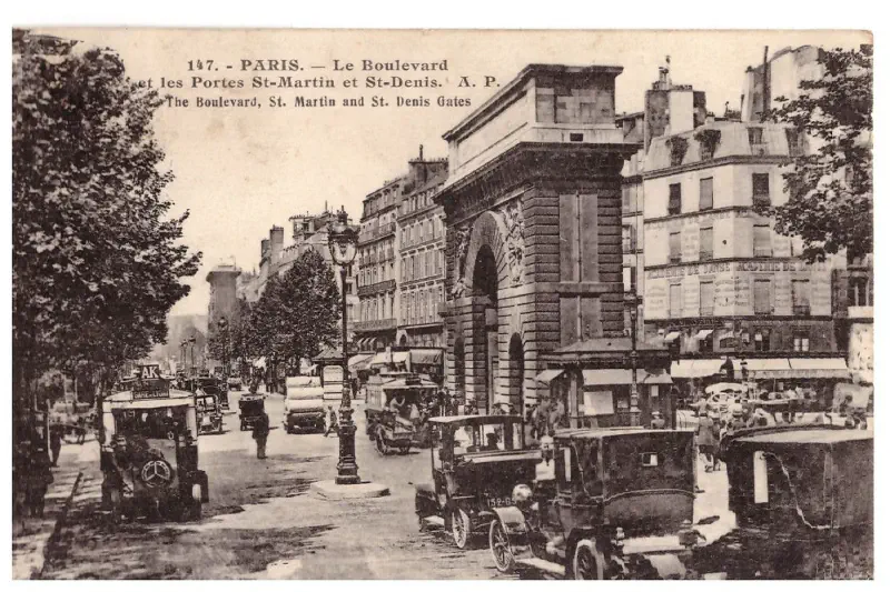 Paris - Le boulevard et les portes St Martin et St Denis Vers 1935
