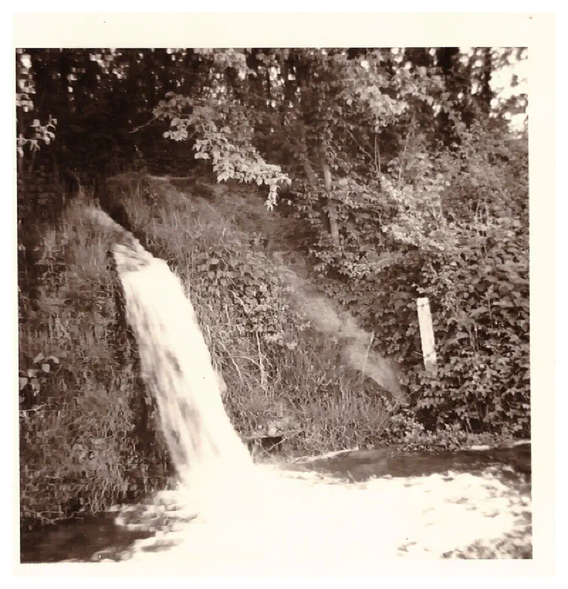 La chute qui alimentait le moulin