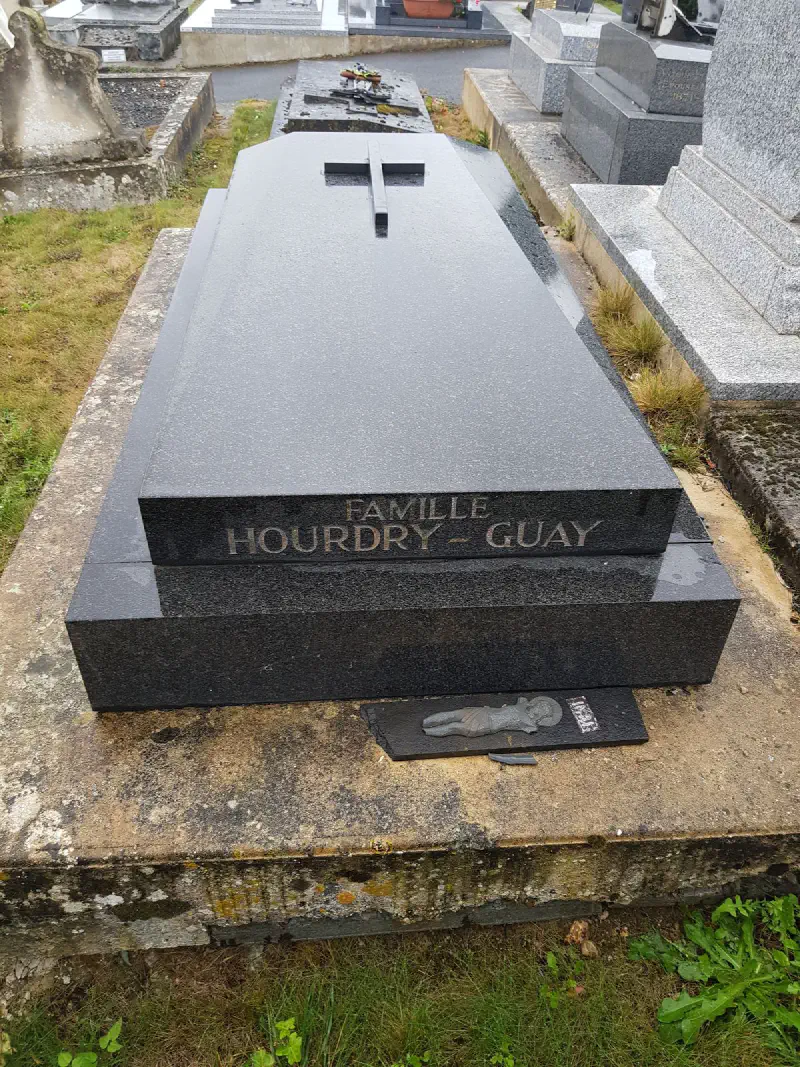 Alexandre HOURDRY & Céleste GUAY